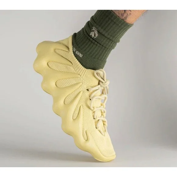 NEW Adidas Yeezy Foam 450 Runner “Sulfur” GV6775 Size 11 Mens US